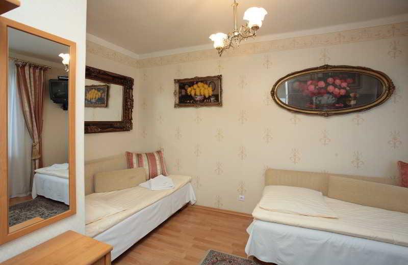 Florian Budget Rooms 克拉科夫 外观 照片